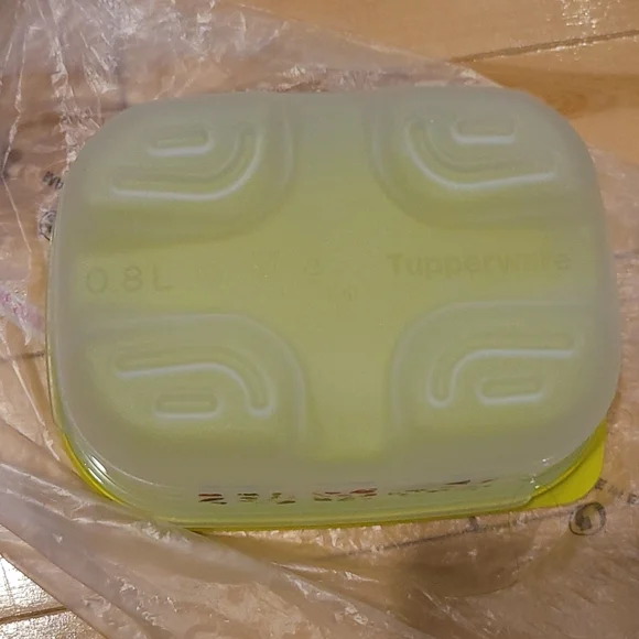 Tupperware Fridgesmart Small New - Picture 6 of 9